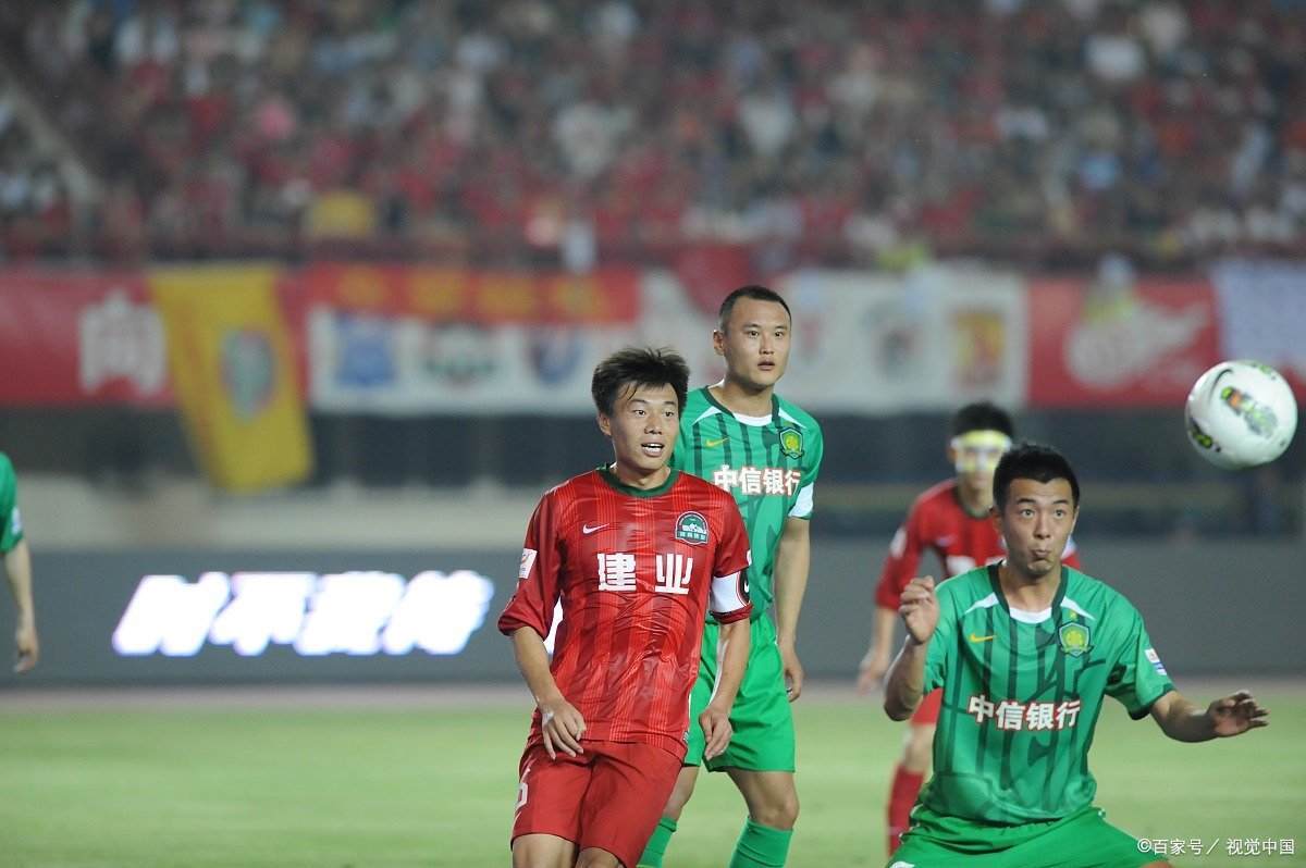 包含河南建业客场大胜，积分榜上升势头强劲的词条